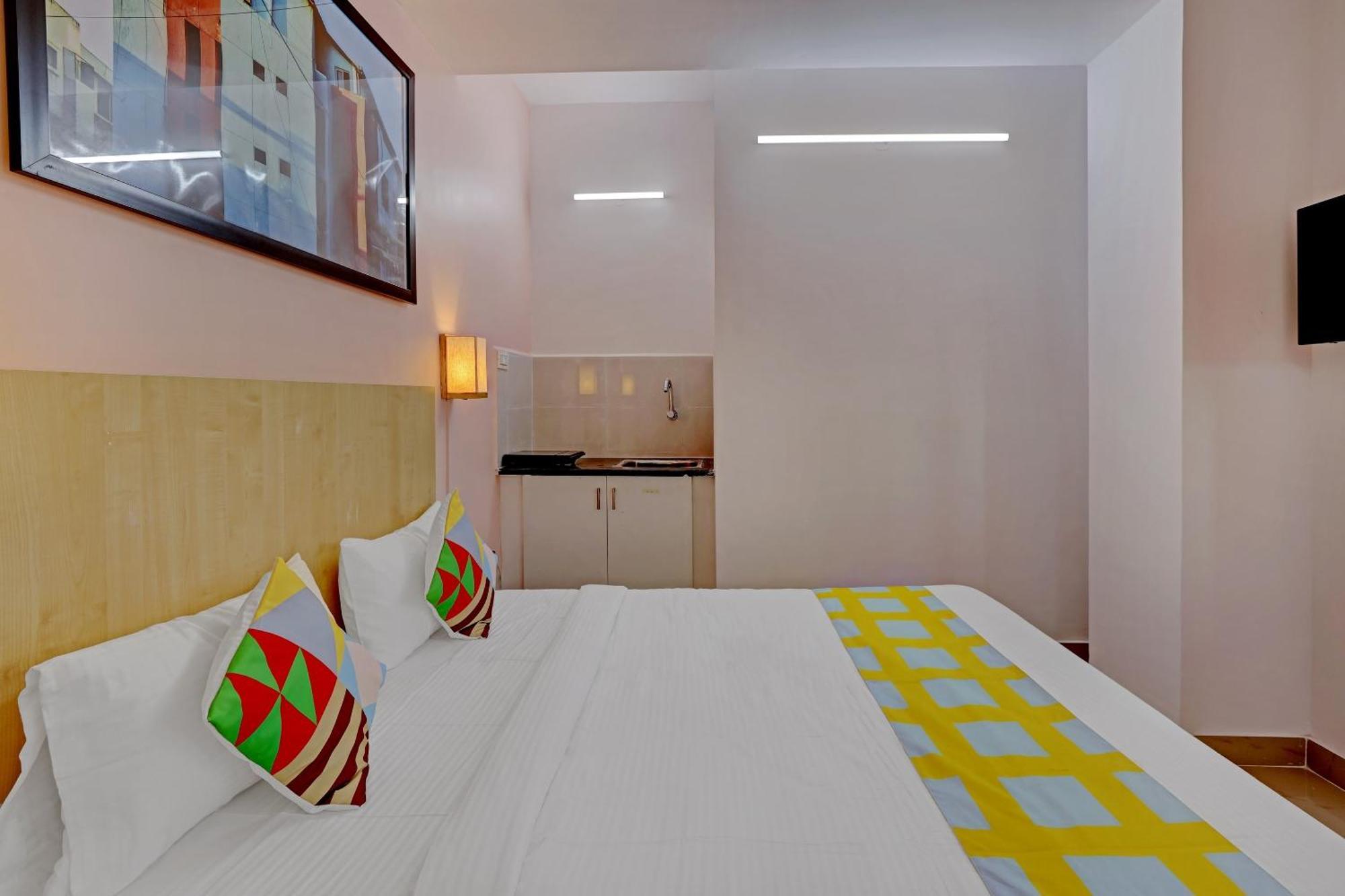 OYO 44035 Compact Studio KR Puram Bangalore Exterior foto